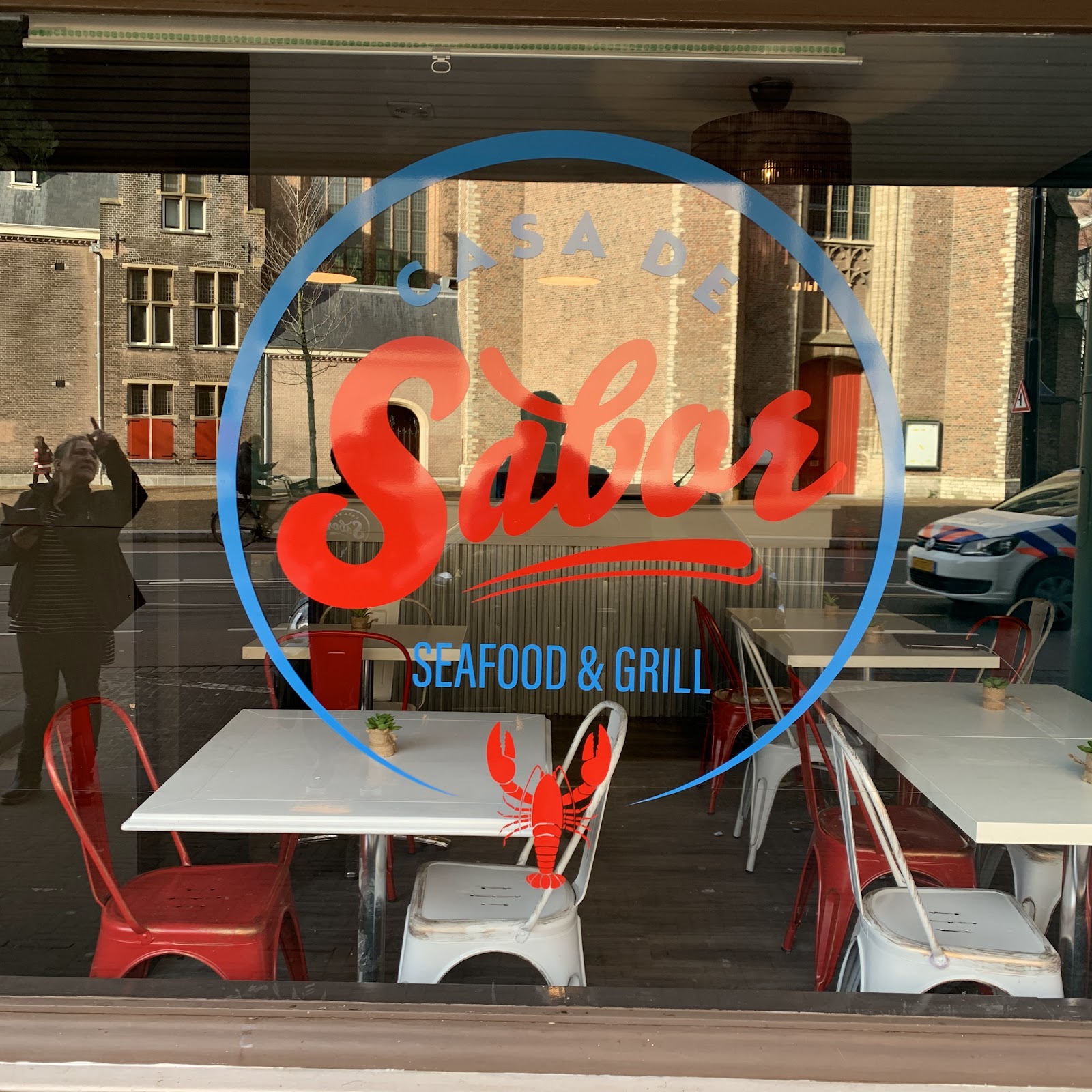 Casa de Sabor Seafood & Grill: raambelettering logo en illustratie
